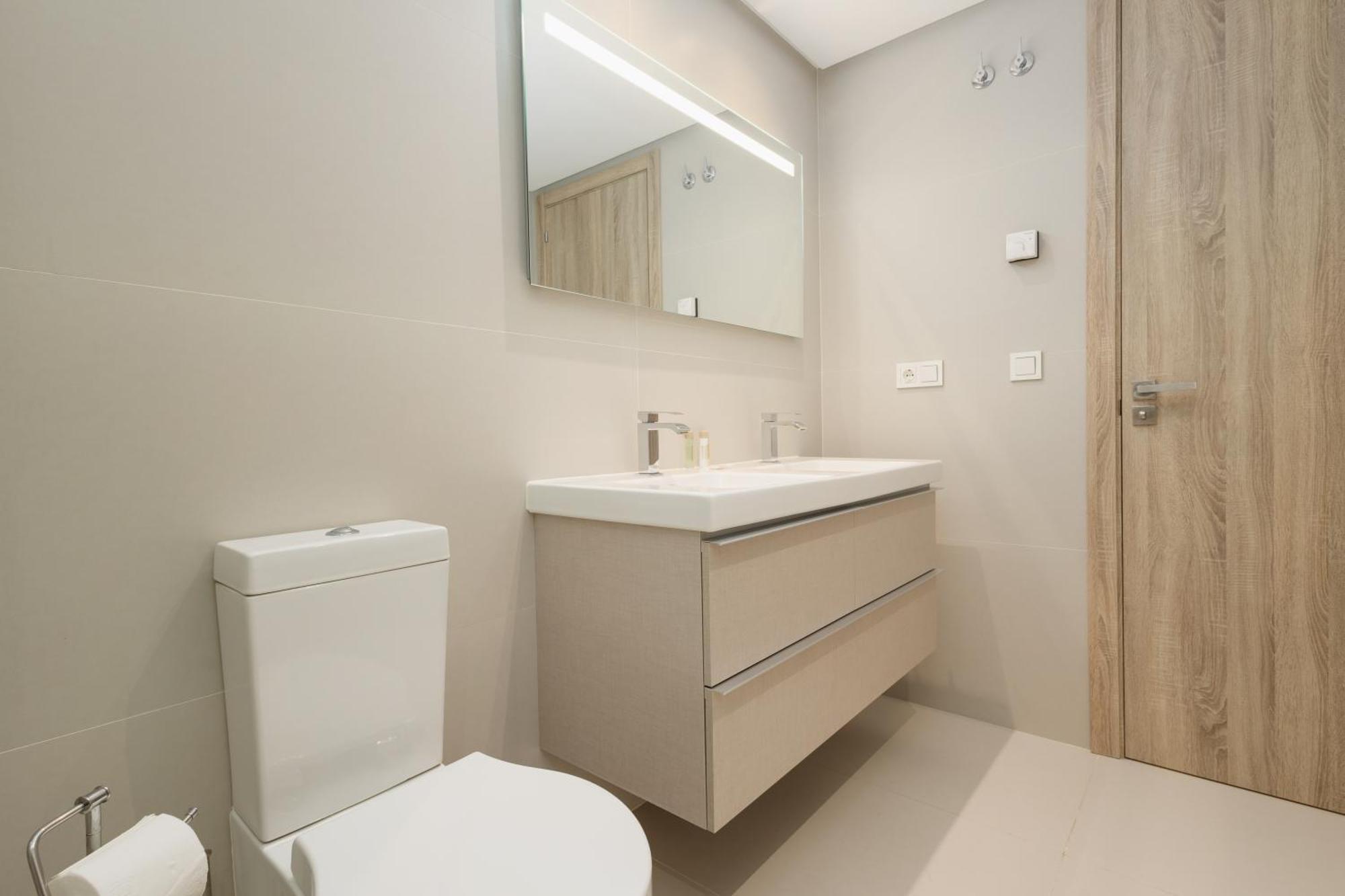 Modern Apartment, With Large Private Terrace And Panoramic Sea Views, In Benahavís Zewnętrze zdjęcie